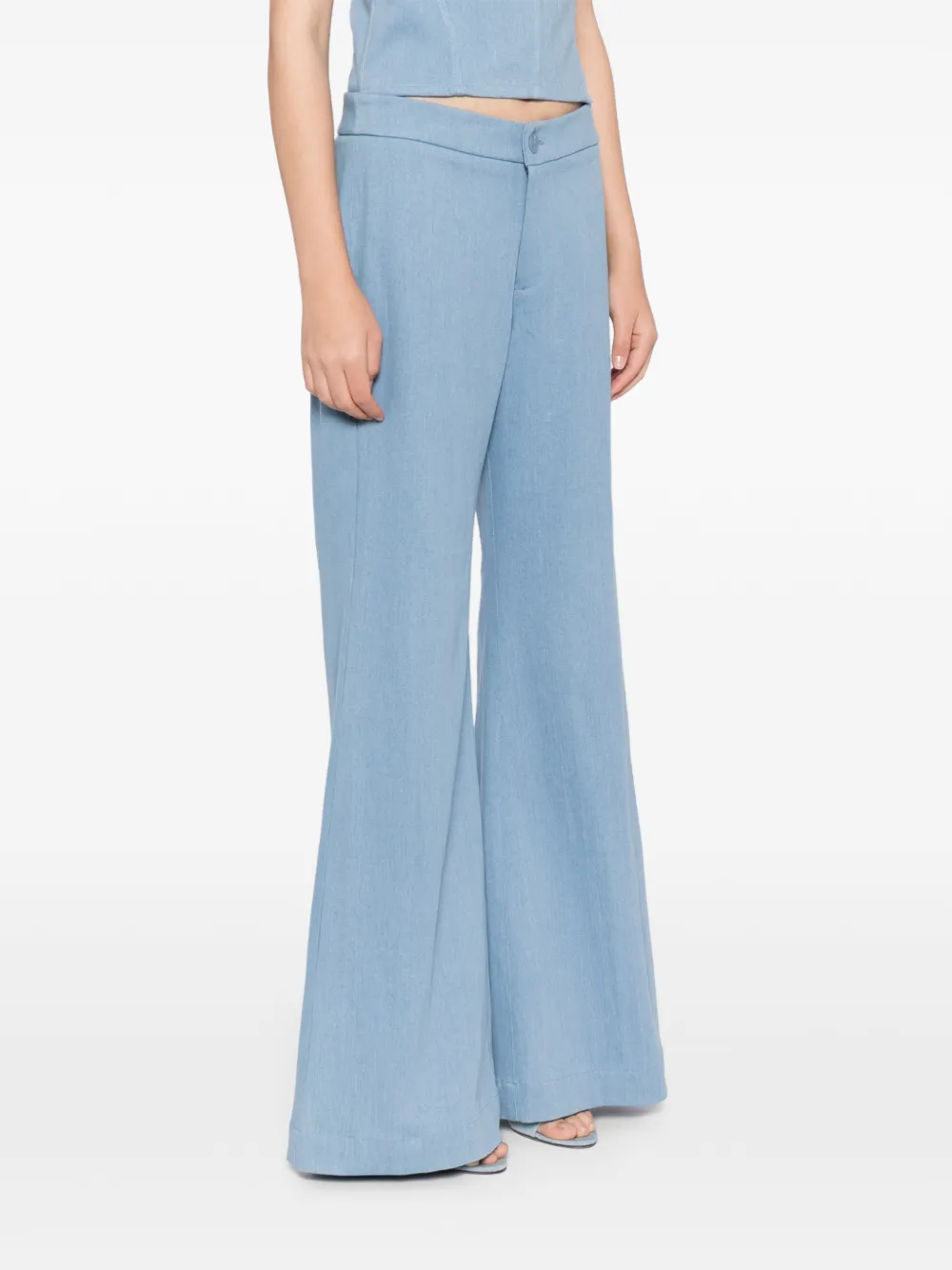 BLAKLACE Flared broek met knoop Blauw