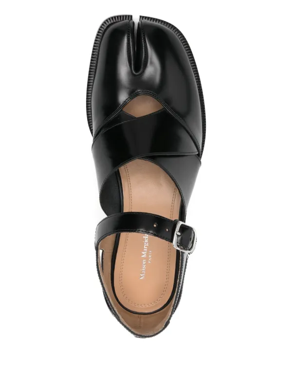Maison Margiela Tabi カットアウト レザーサンダル Maison Margiela Tabi カットアウト レザーサンダル | ブラック