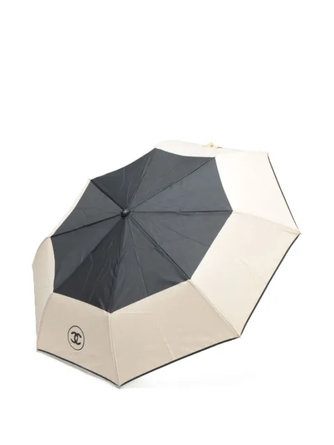 CHANEL Pre-Owned 2000 logo-embellishment umbrella