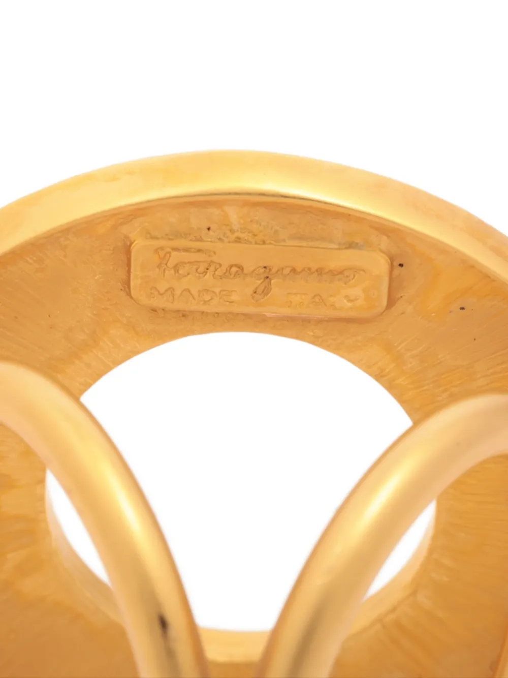 Pre-owned Ferragamo 2000-2015 Chain-debossed Scarf Ring In Gold