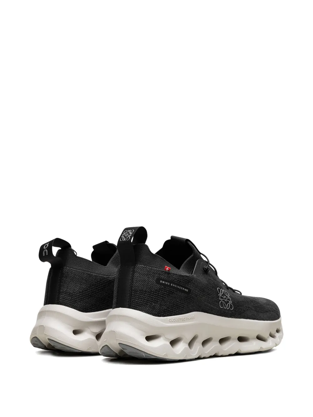 On Running Cloudsolo low-top sneakers Zwart