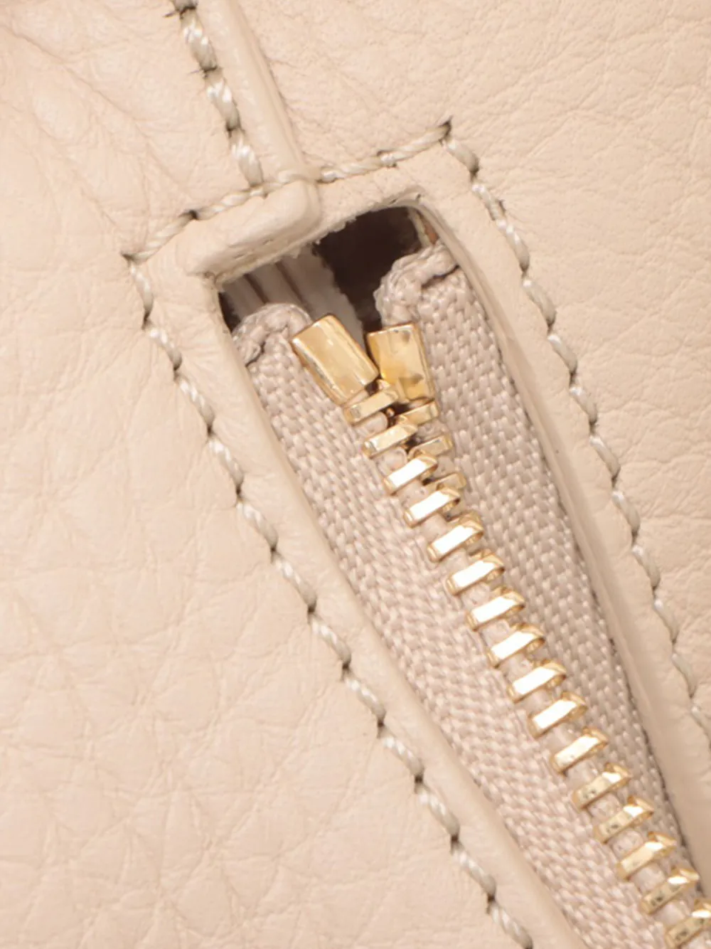 Pre-owned The Row 2020-2025 Large Leather Everyday Hobo Bag In White