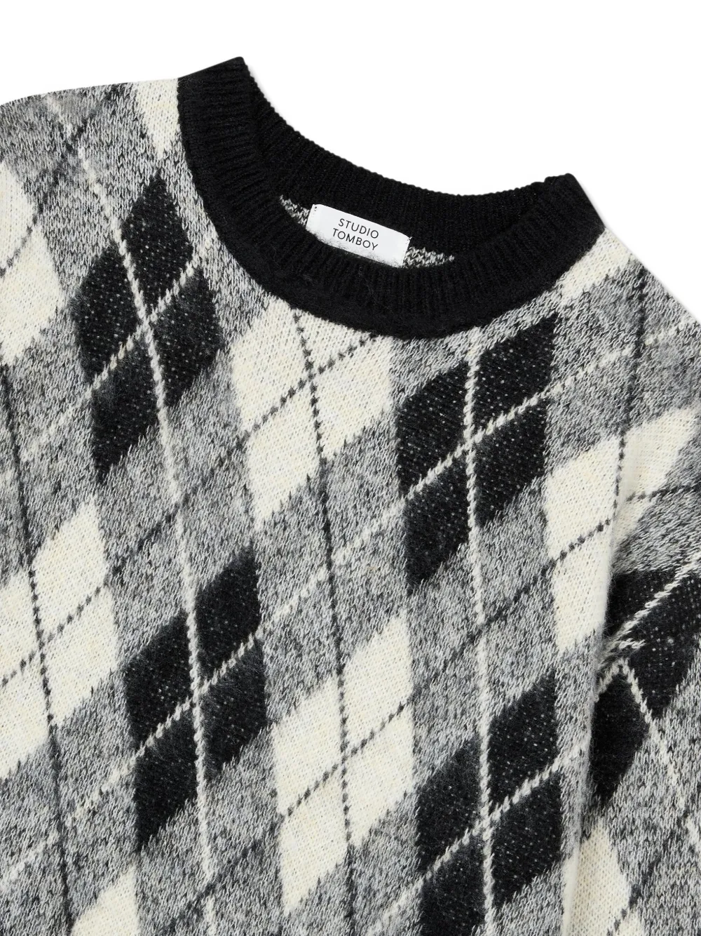 Studio Tomboy Argyle-pattern Sweater In Black