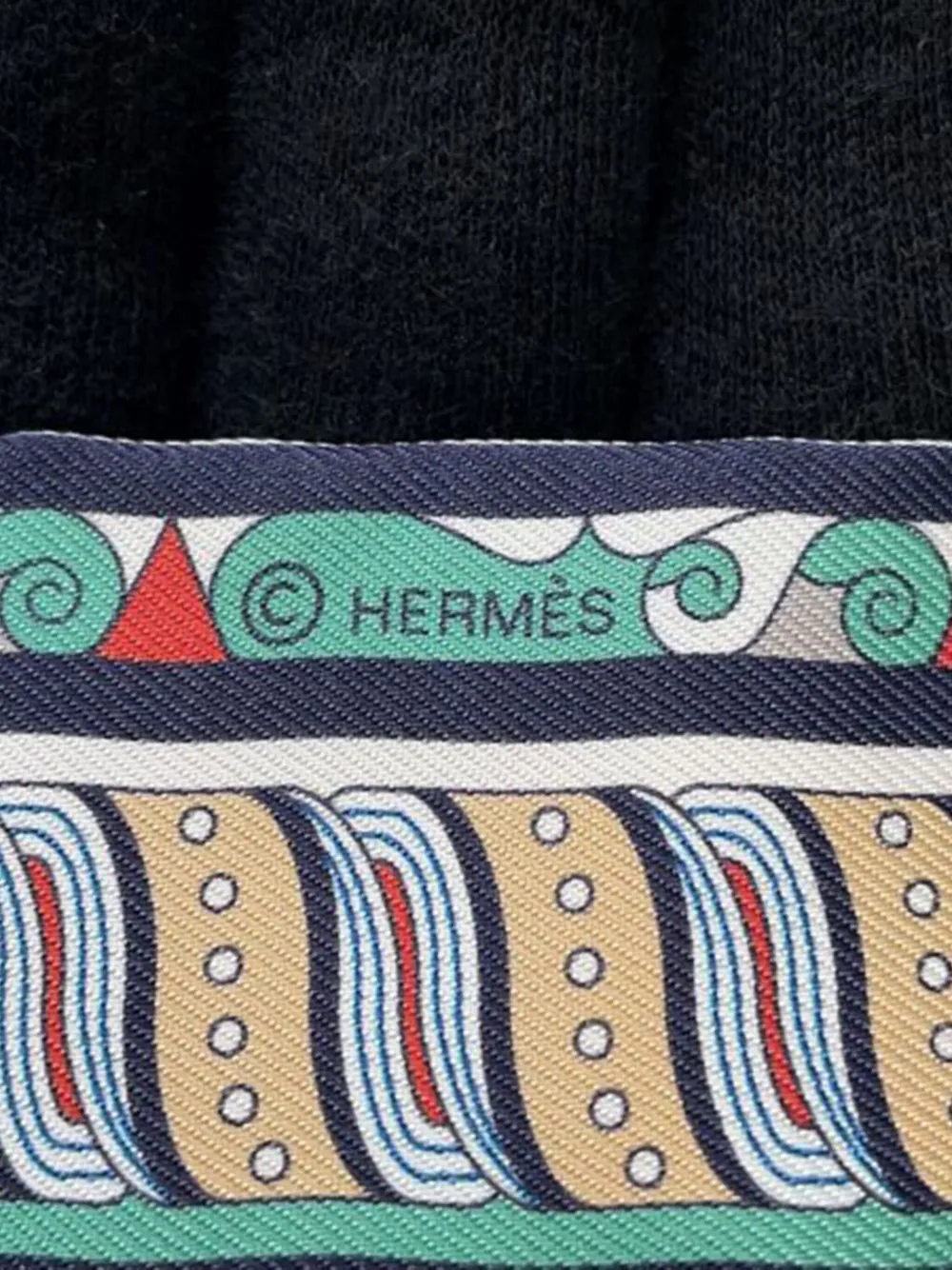 Pre-owned Hermes 2022 Harnais En Rosace Silk Twilly Scarf Scarves In White