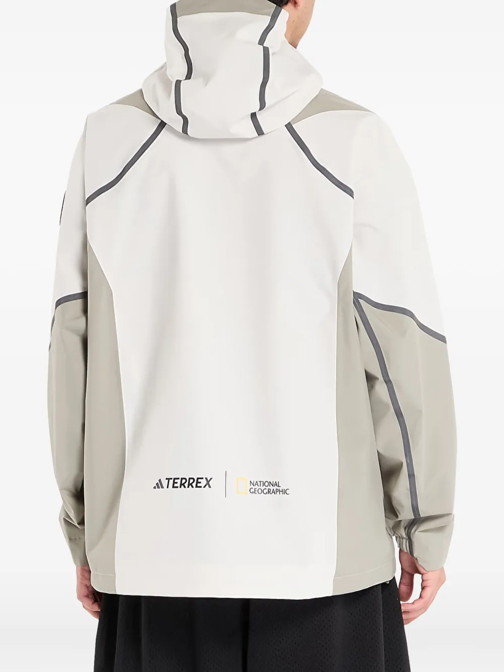 adidas Nat Geo Climaproof jack met capuchon Beige