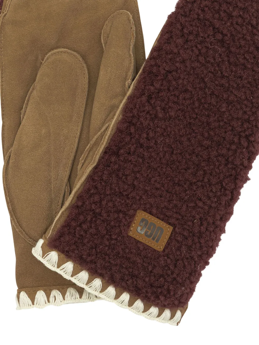 UGG logo-patched gloves - Bruin