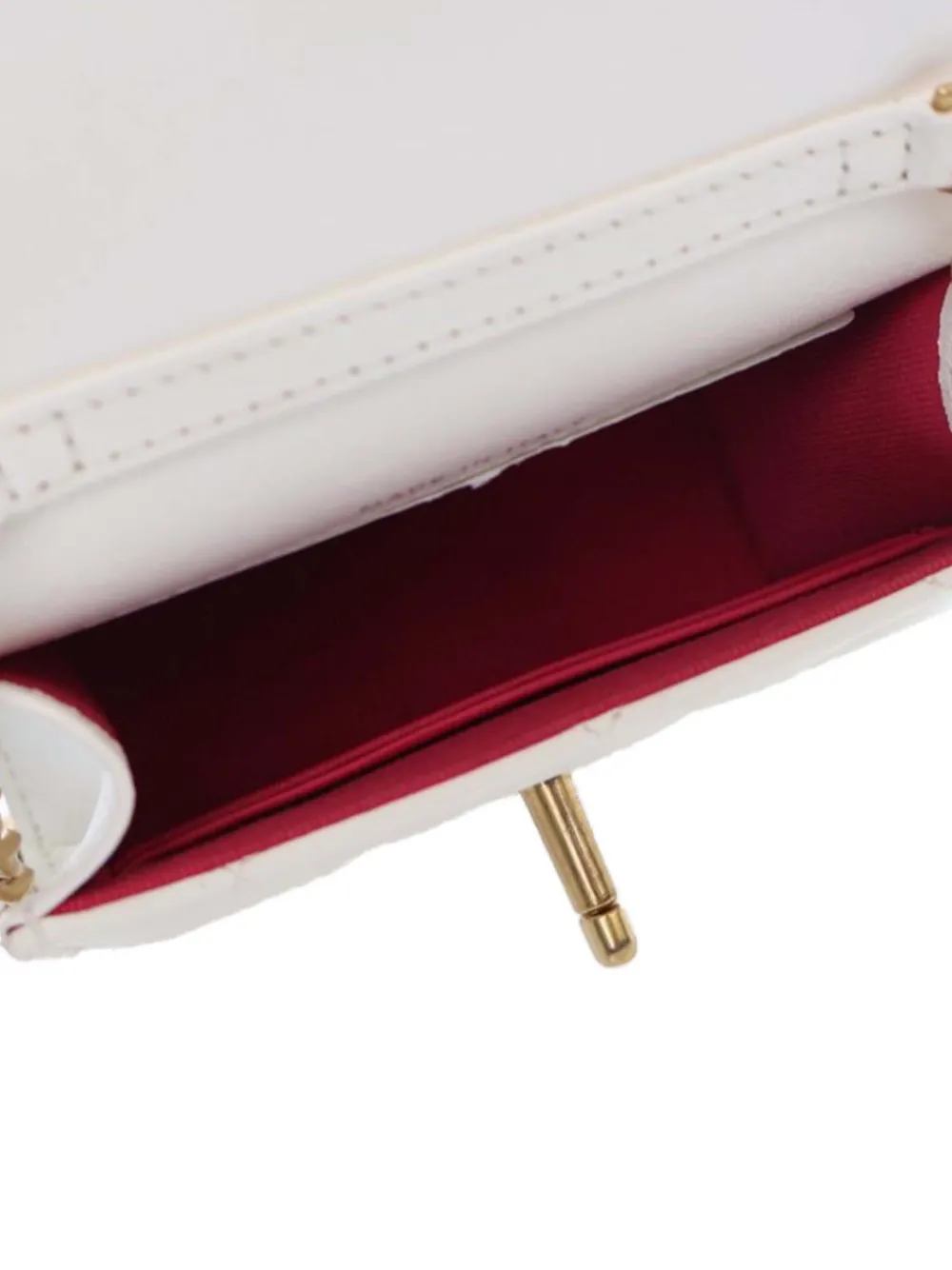 Pre-owned Chanel 2021-2025 Mini Quilted Lambskin Cc Enamel Heart Clutch With Chain Crossbody Bag In White