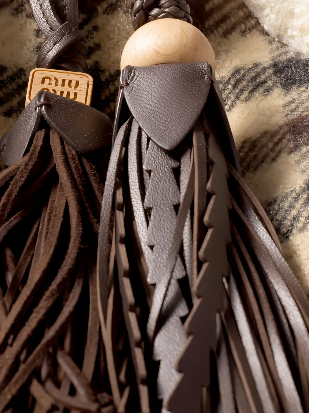 Miu Geruite schoudertas Beige