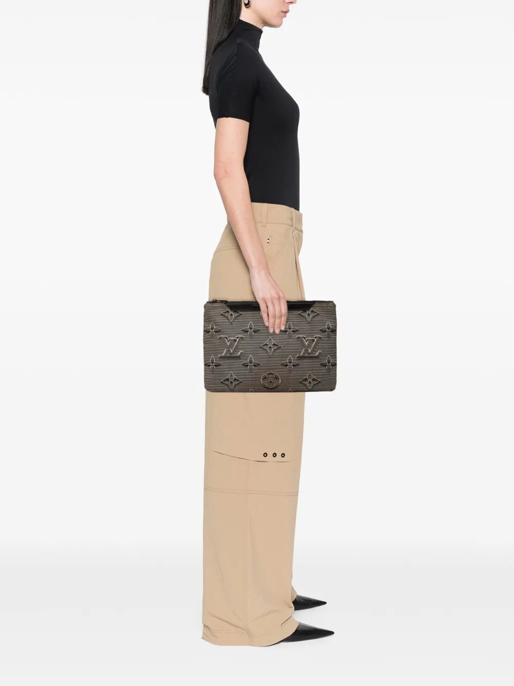 Louis Vuitton Pre-Owned 2019 Monogram 3D 2054 Reversible Pouch Clutch | Pre-owned & Archive | Image 2