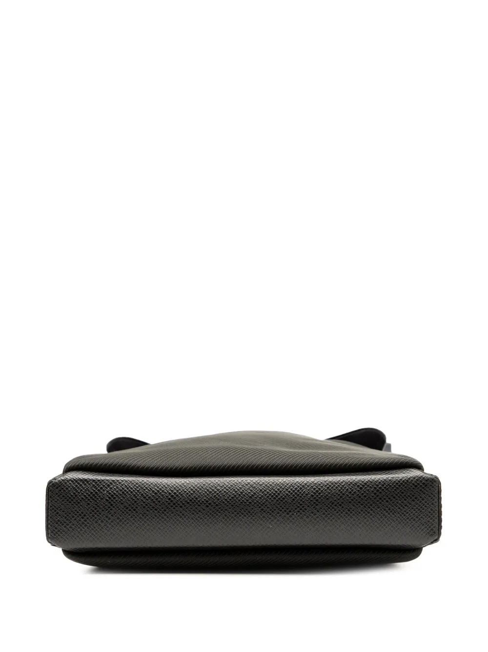 Pre-owned Louis Vuitton 2004 Taiga Saratov Pm Crossbody Bag In Black