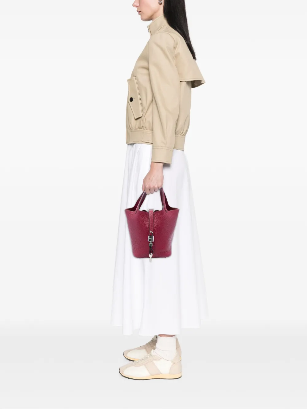Hermès Pre-Owned 2010 Clemence Picotin Lock 18 handbag | Pre-Owned | Image 2