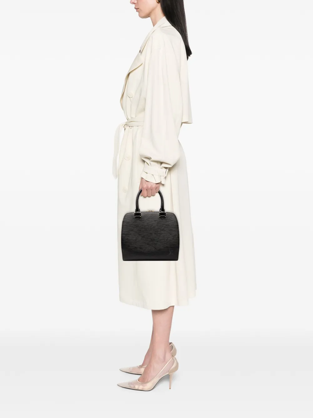 Louis Vuitton Pre-Owned 1999 Epi Pont-Neuf PM handbag | Pre-Owned | Image 2