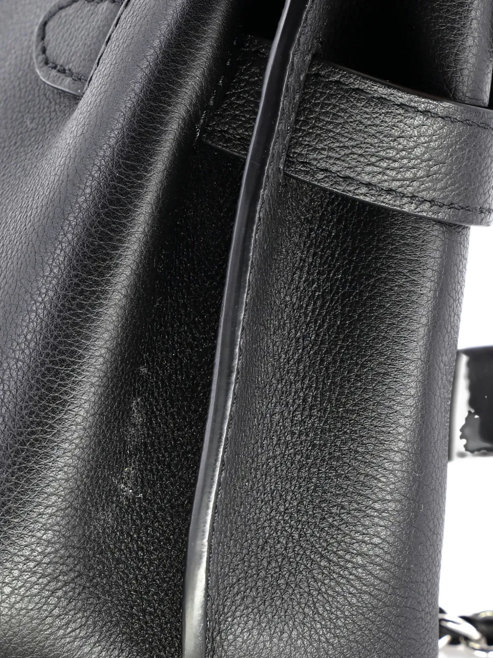 Pre-owned Louis Vuitton Lockme Ever Handbag Leather Mini Satchel In Black