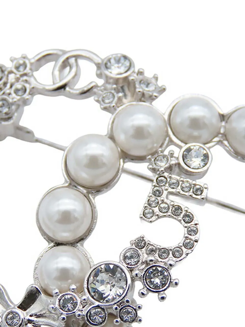 Pre-owned Chanel 2023 Silver Plated Cc Crystal Faux Pearl Star 5 Brooch Costume Brooch