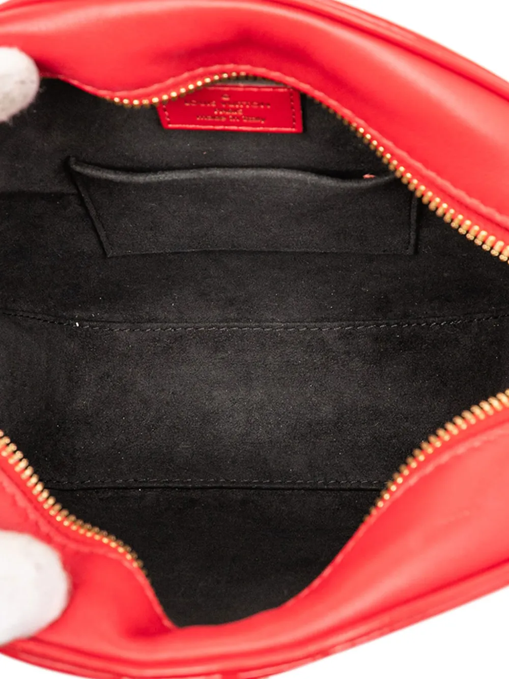 Pre-owned Louis Vuitton 2019 Monogram Vernis Boite Chapeau Souple Pm Crossbody Bag In Red