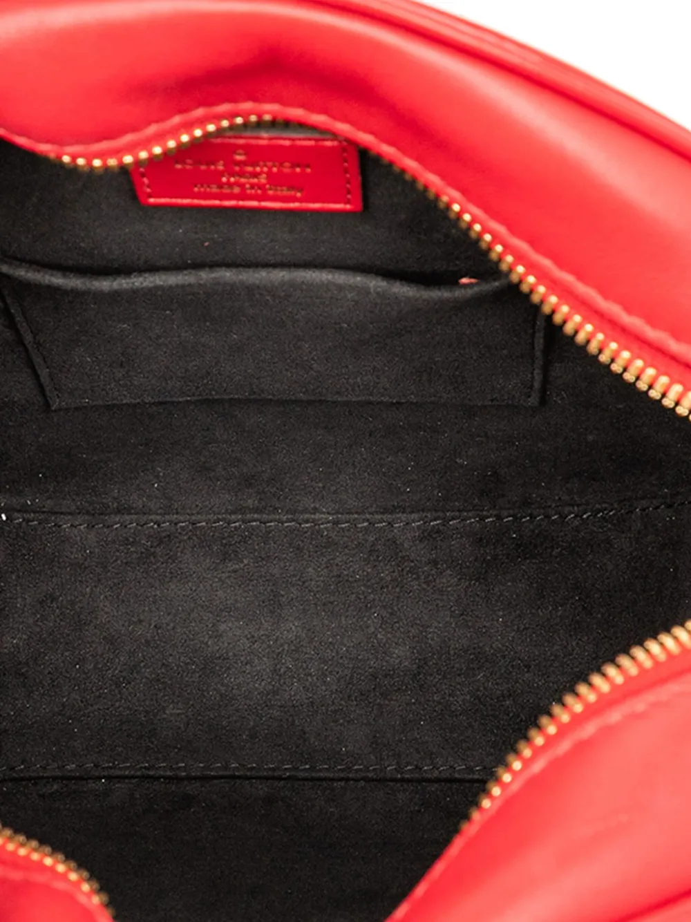 Louis Vuitton Pre-owned 2019 Monogram Vernis Boite Chapeau Souple PM Crossbody Bag in Red, view 5