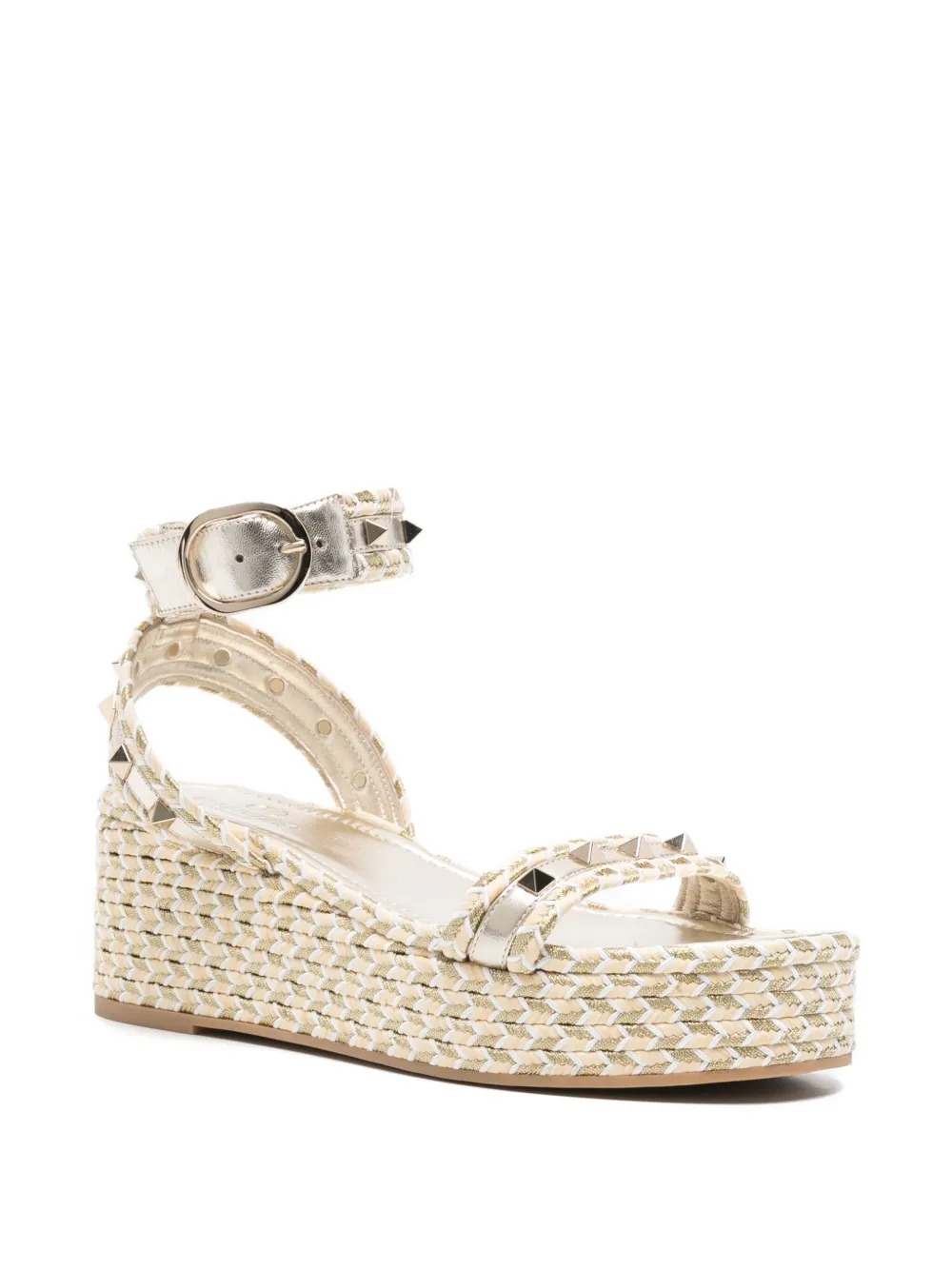 Valentino Garavani Pre-Owned 70 mm Rockstud sandalen met plateauzool - Goud