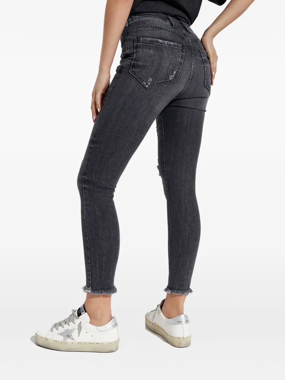 Ser.o.ya Maya Distressed Jeans In Black