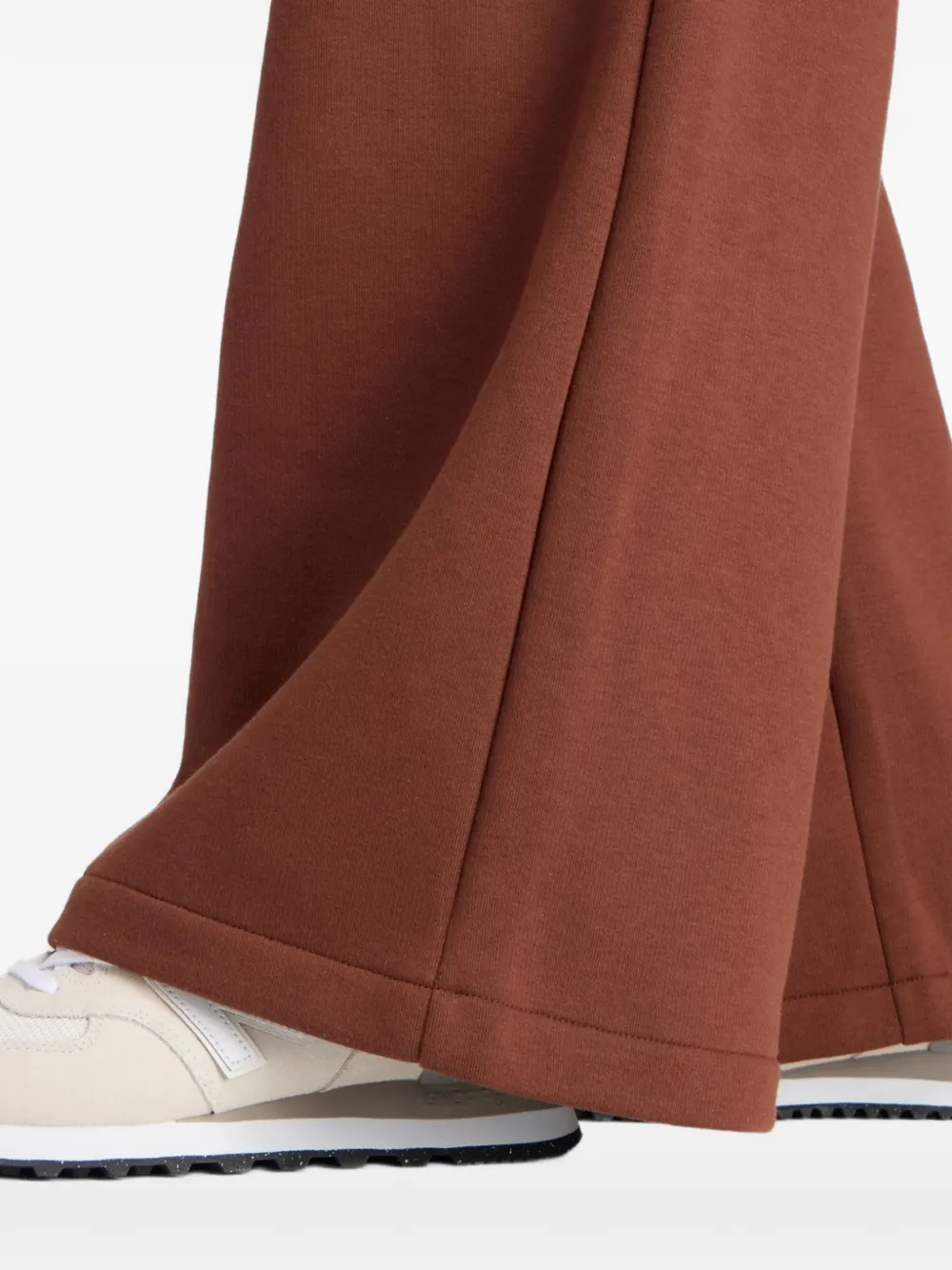 New Balance Broek met wijde pijpen en logodetail Bruin