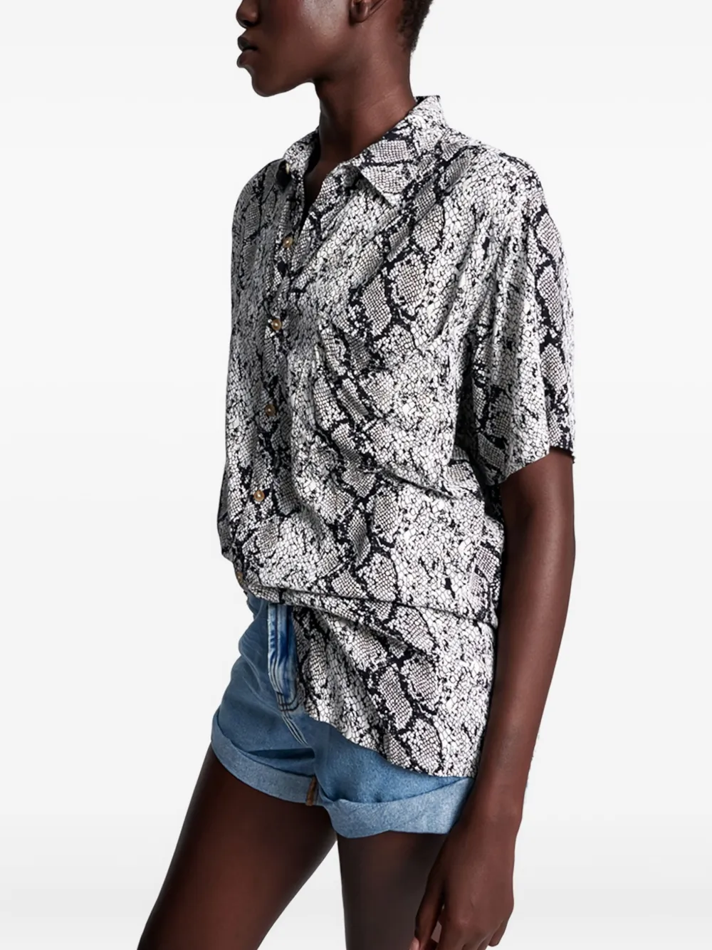 One Teaspoon Snake-print Short-sleeve Shirt In Gray