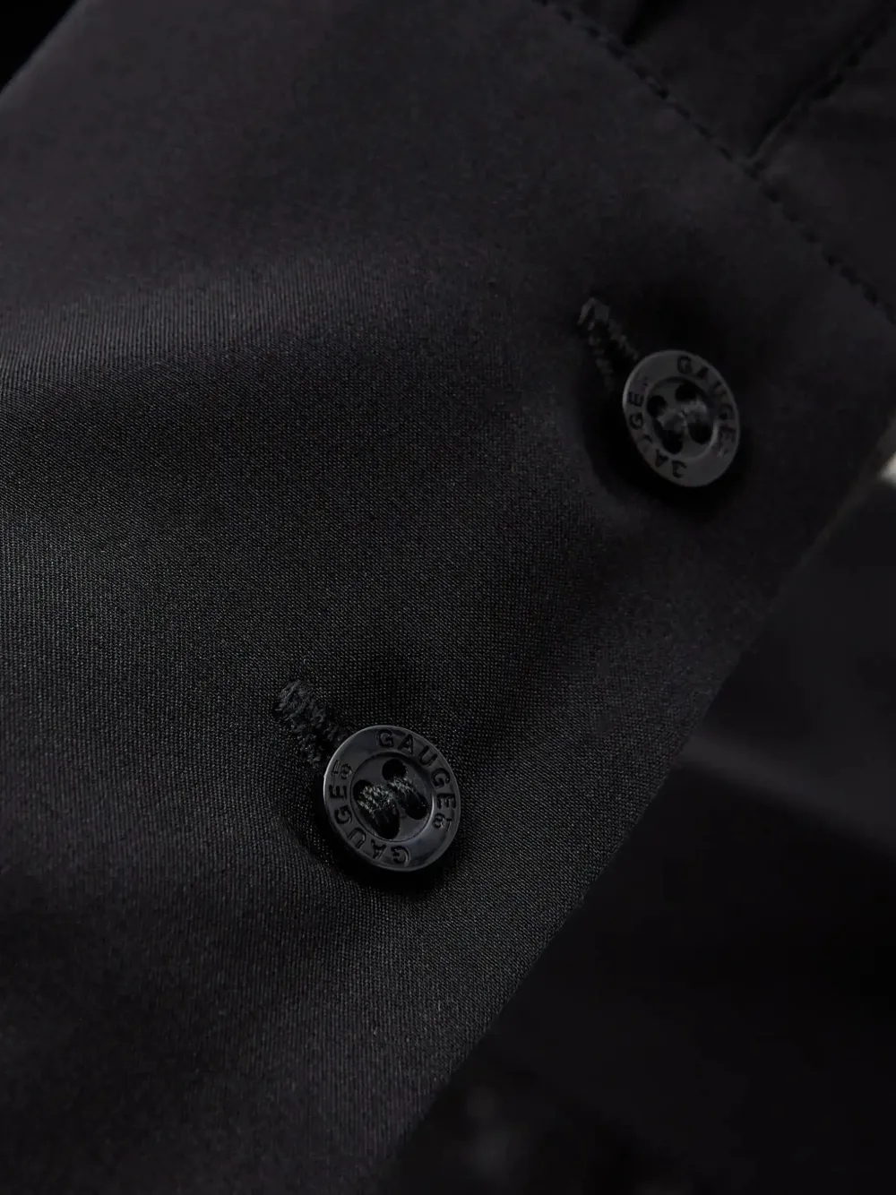 GAUGE81 Sabinas wikkelblouse Zwart