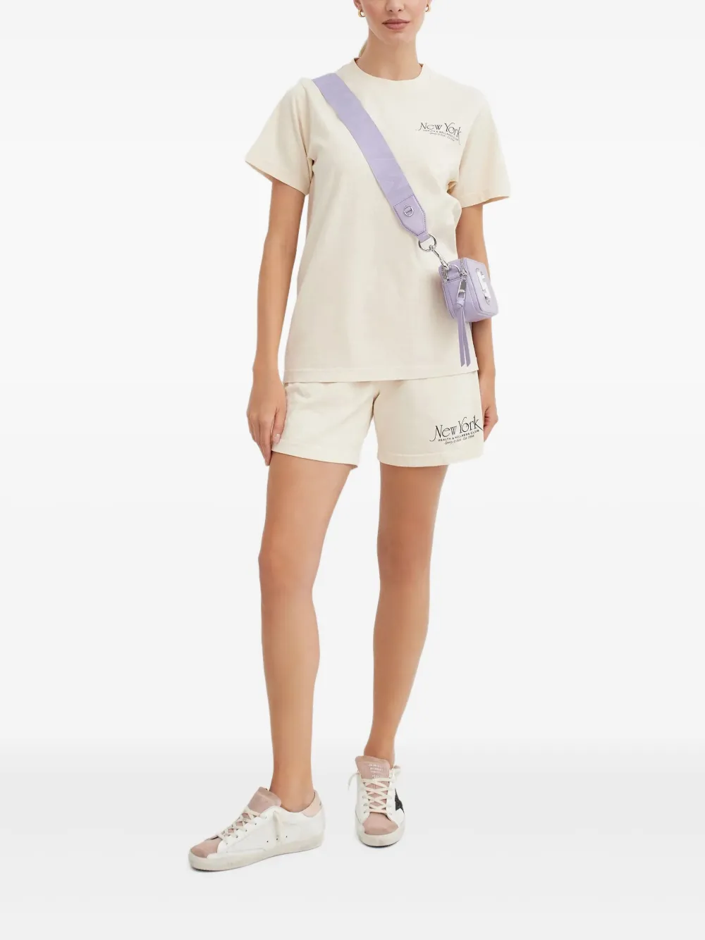 Sporty & Rich Shorts met elastische tailleband en logo Beige