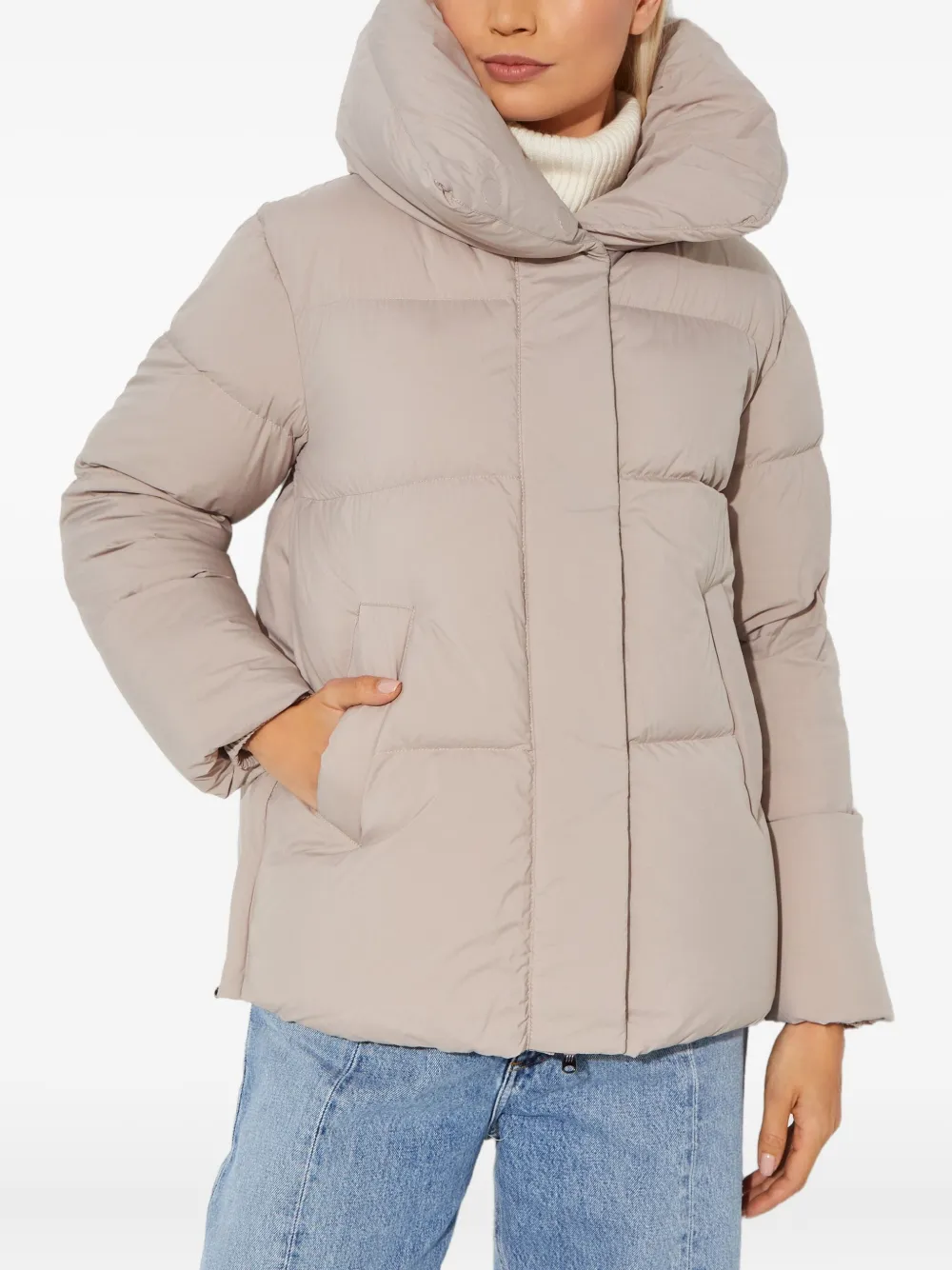 Hetregò Beatrix Quilted Down Jacket In Neutral