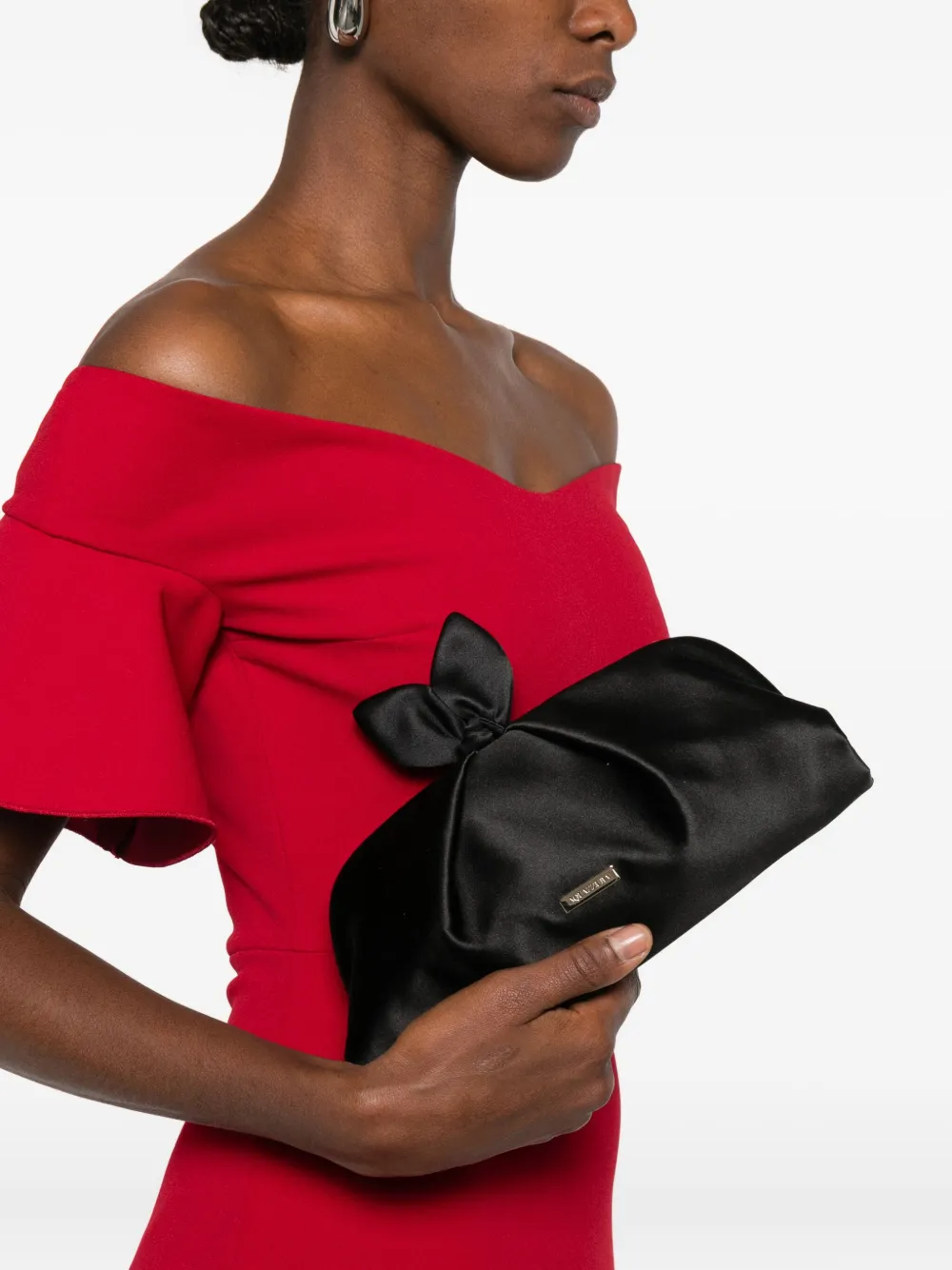 Aquazzura Bow Tie chain clutch bag - Zwart