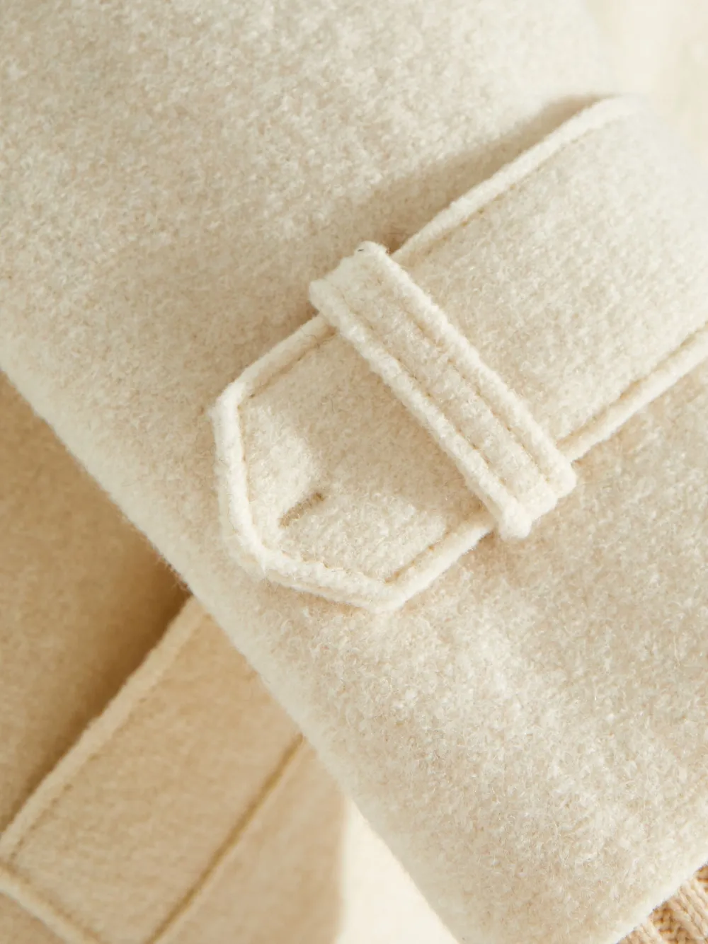 Harris Wharf London Double-breasted Belted Trench Coat In White