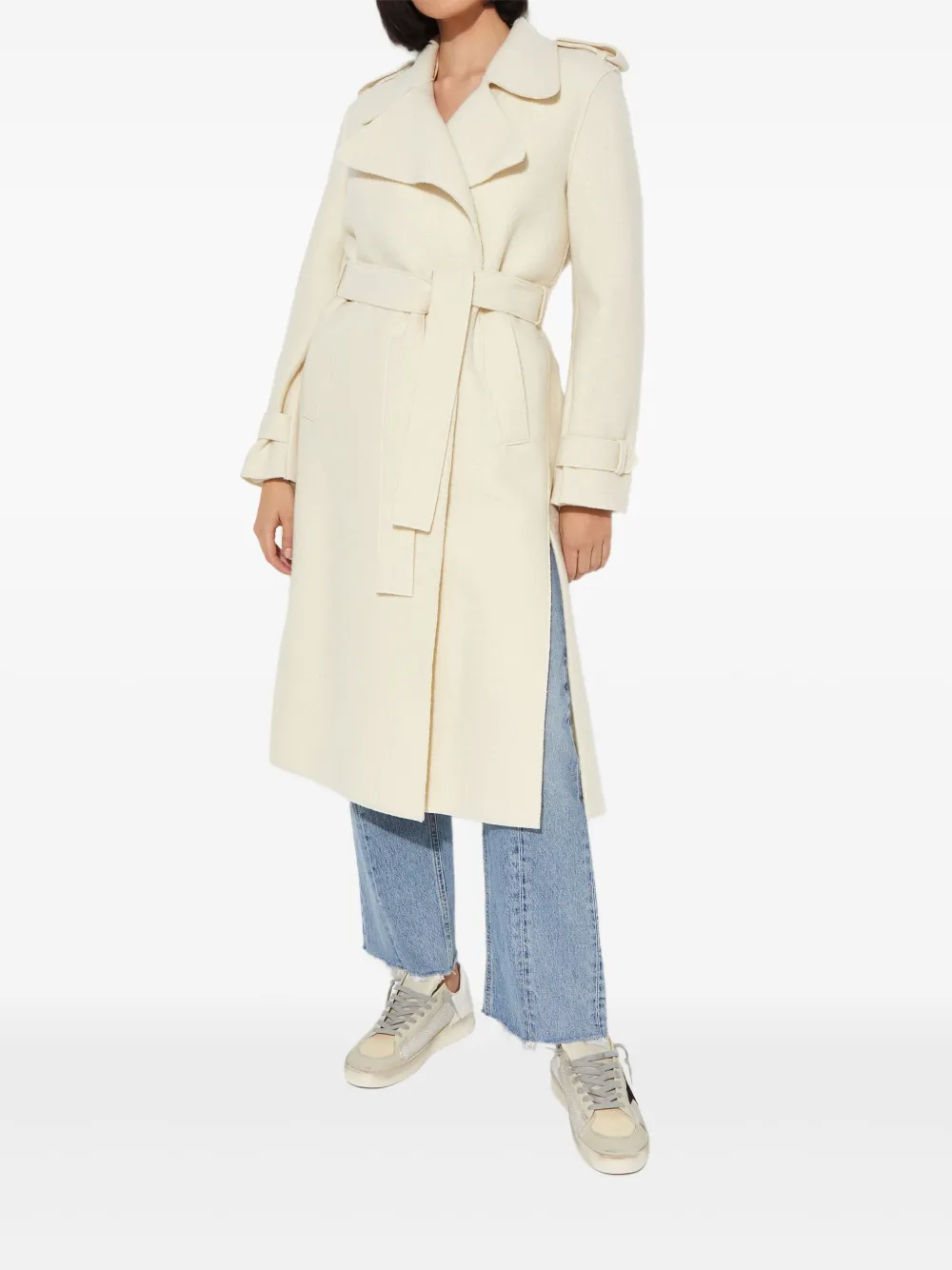 Harris Wharf London Trenchcoat met dubbele rij knopen en ceintuur Wit