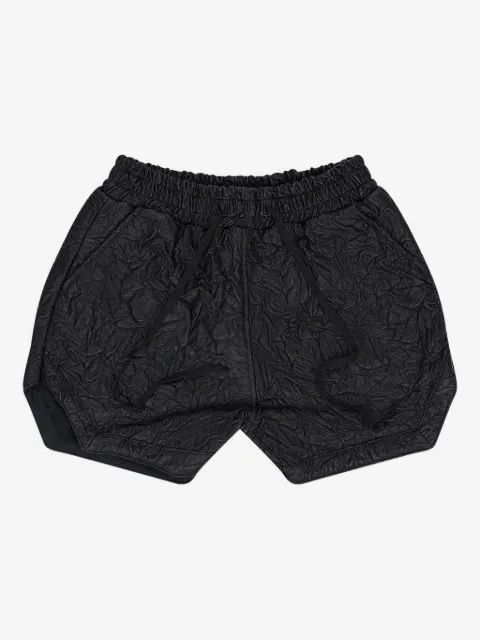 Who Decides War Shorts met gekreukt effect