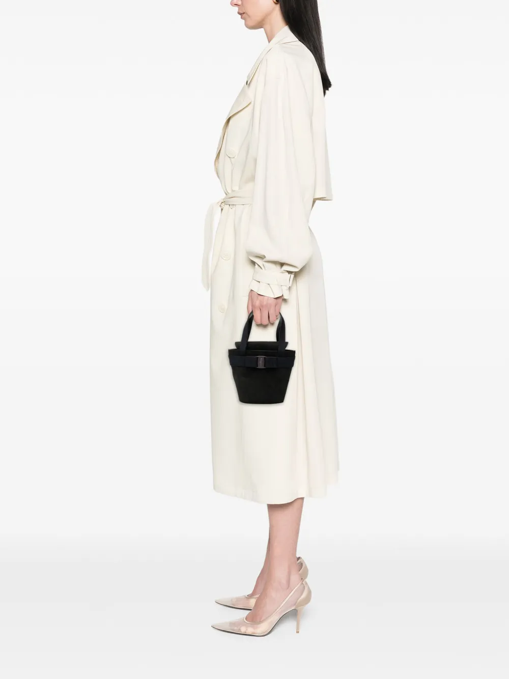 Ferragamo Pre-Owned 1990-2025 Suede Vara Bow bucket bag | Pre-Owned | Image 2