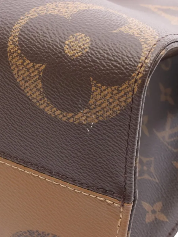 Louis Vuitton Pre-Owned 2020 Monogram Giant OnTheGo MM Satchel