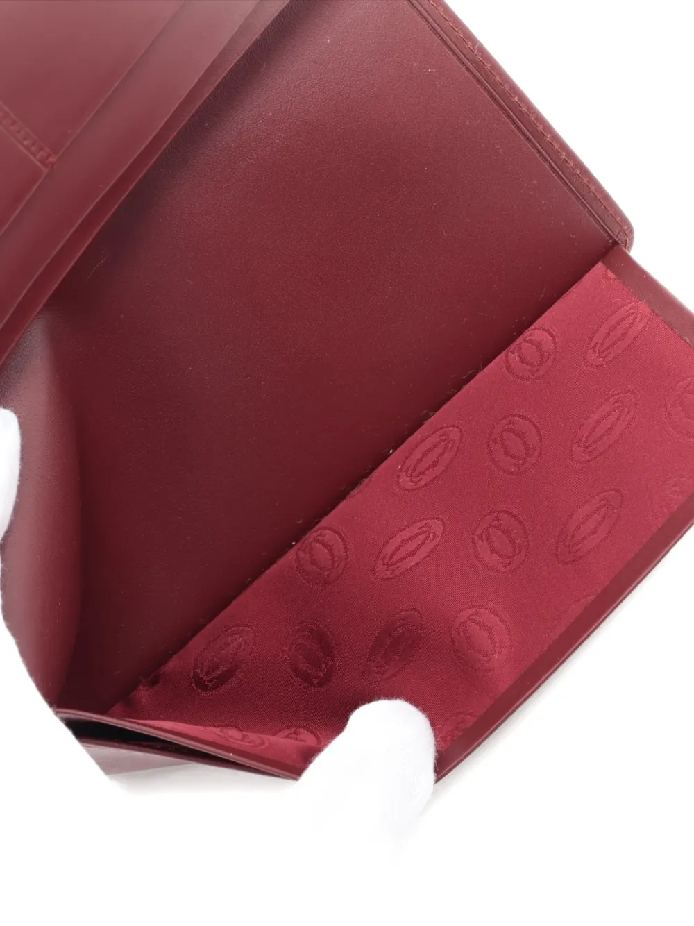Pre-owned Cartier 2000-2010s Logo-embossed Bi-fold Wallet In Red
