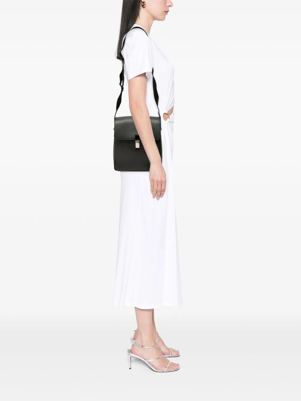 Pre-owned Louis Vuitton 2002 Taiga Yaranga Crossbody Bag In Black