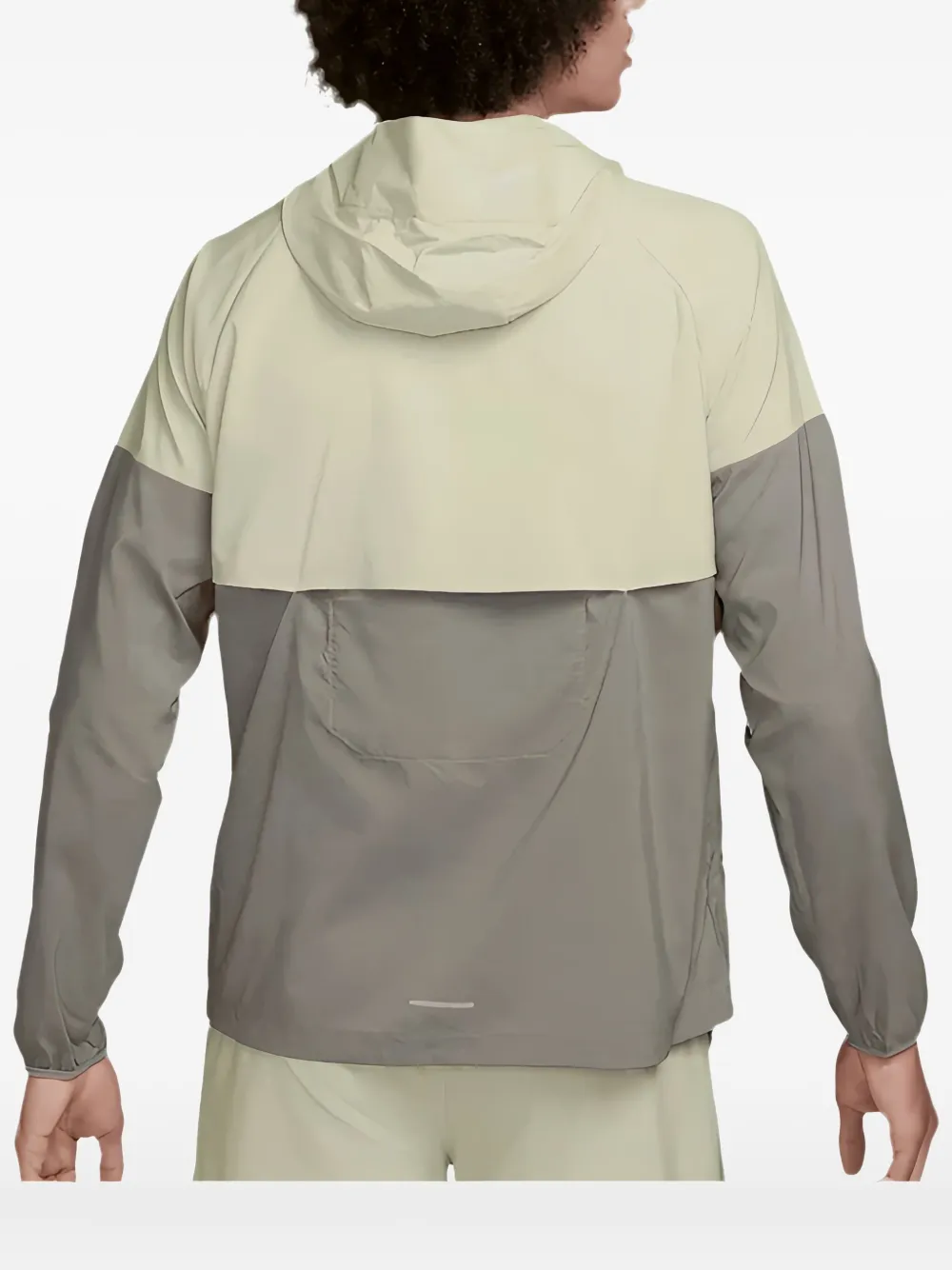 Nike Windrunner Repel running jacket | Chamarras deportivas y rompevientos | Image 2