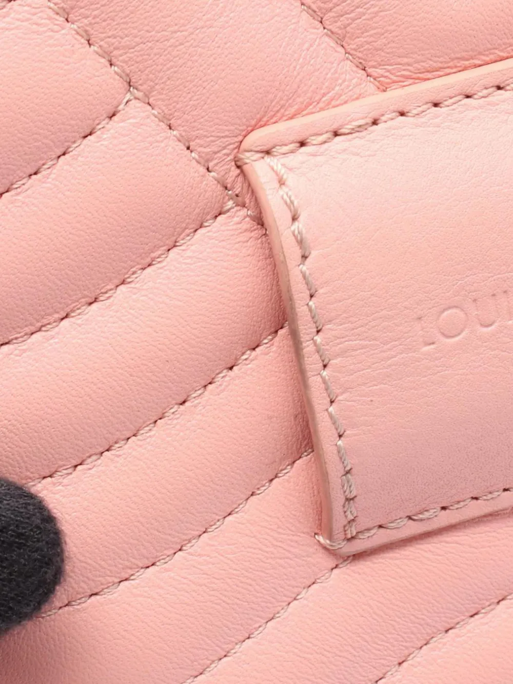Pre-owned Louis Vuitton 2019 New Wave Heart Crossbody Bag In Pink