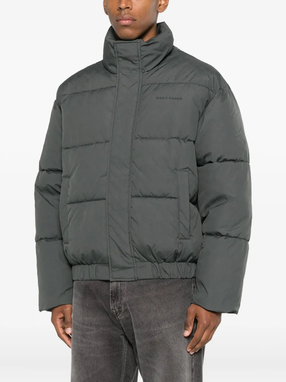 Daily Paper Renako gewatteerd jack met monogram Grijs