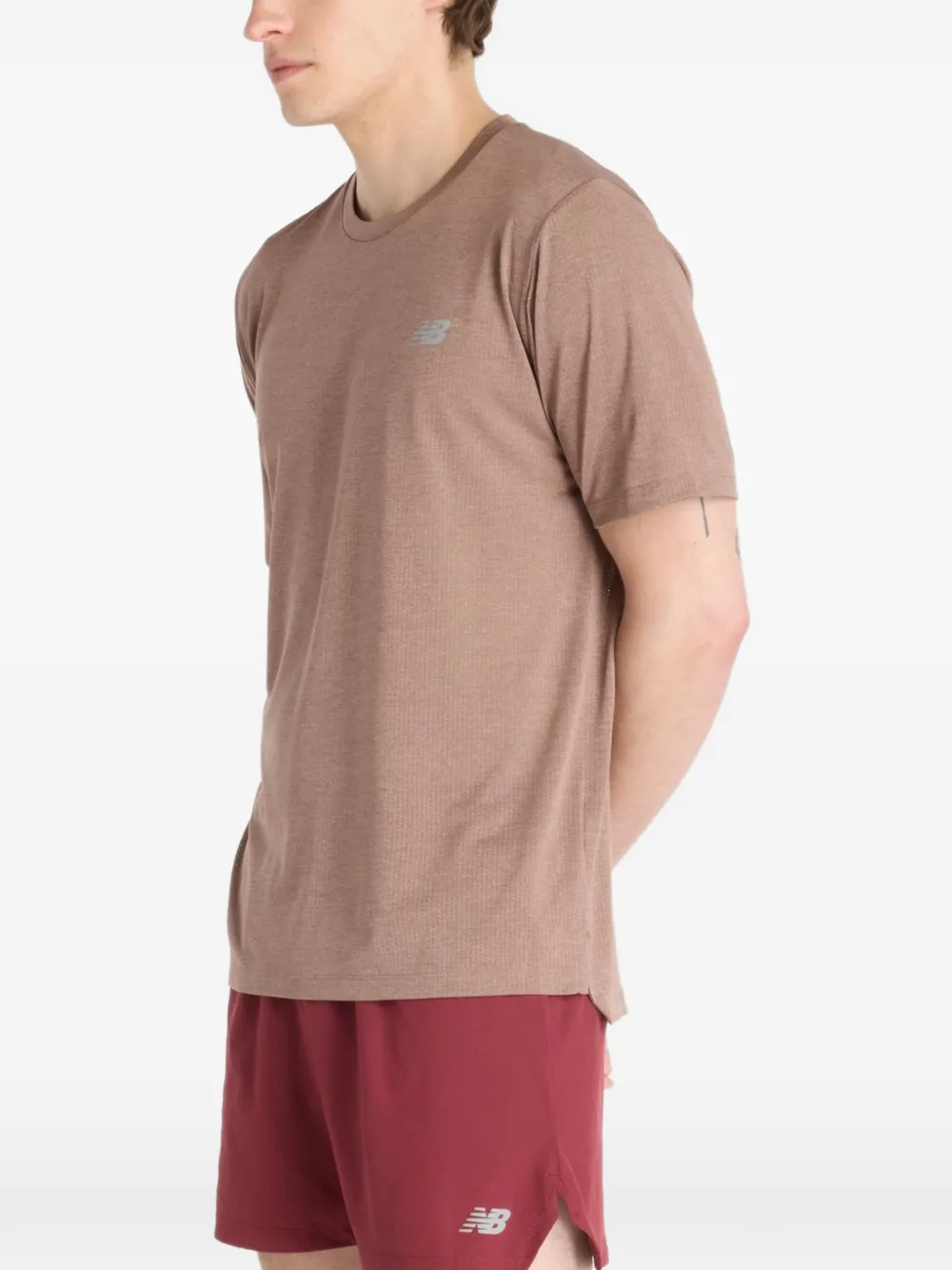 New Balance T-shirt met logodetail - Bruin