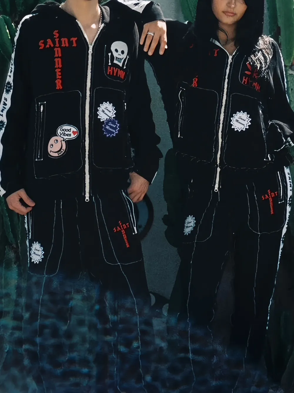 SAINT MXXXXXX x A LOVE MOVEMENT hoodie met applicatie Zwart