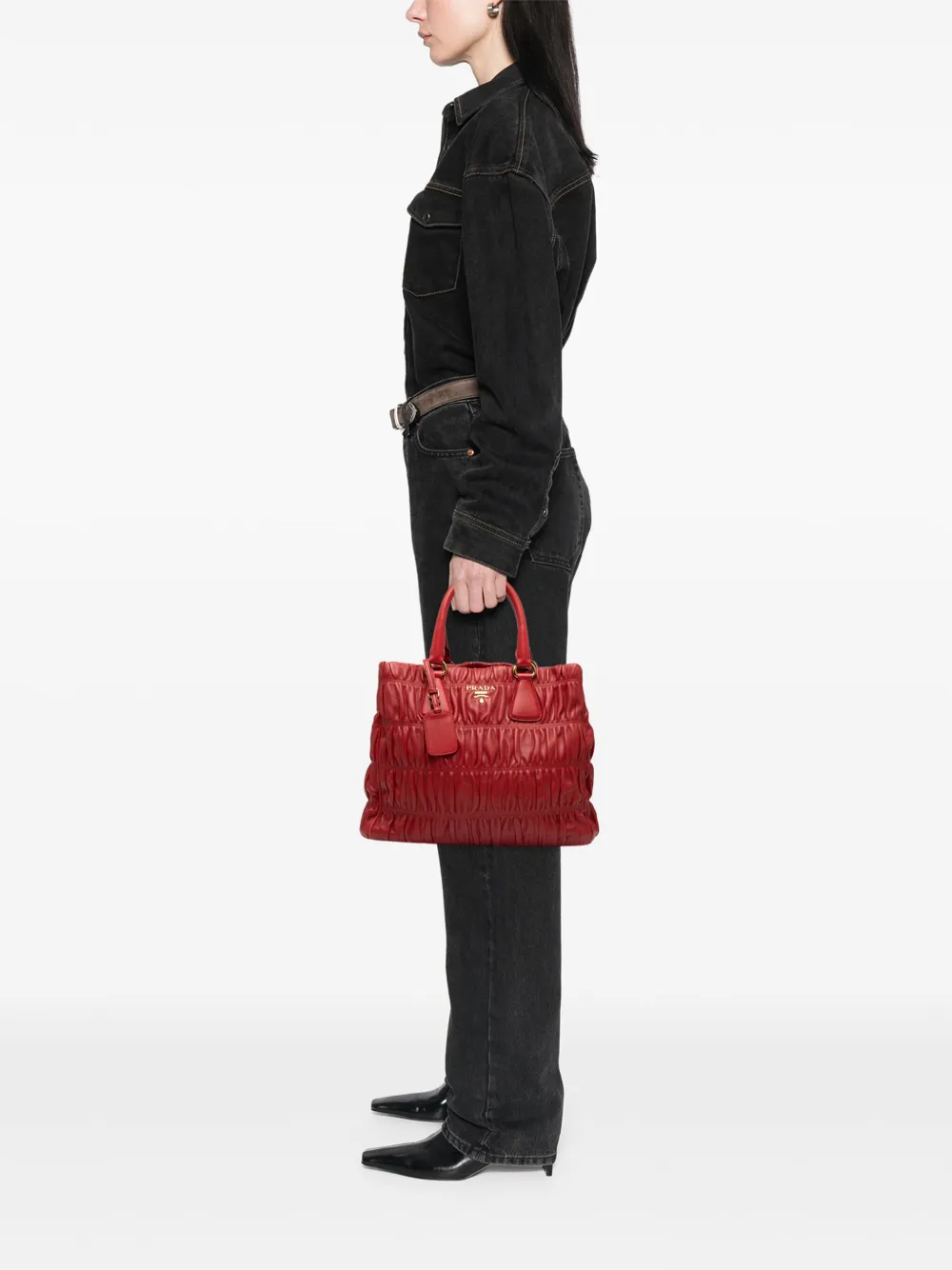 Prada Pre-Owned 2010-2025 Nappa Gaufre tote bag | Pre-Owned | Image 2