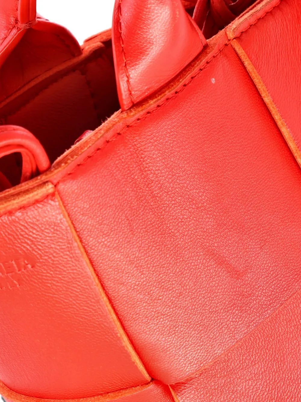 Pre-owned Bottega Veneta Arco Maxi Intrecciato Leather Candy Tote Bag In Red
