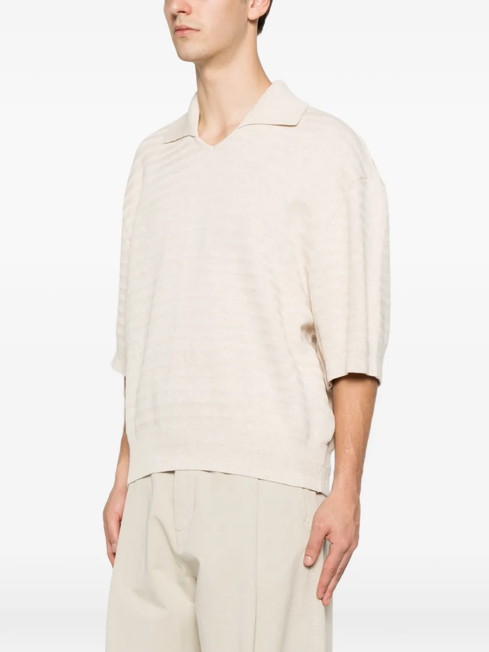 Jacquemus T-shirt met V-hals Beige