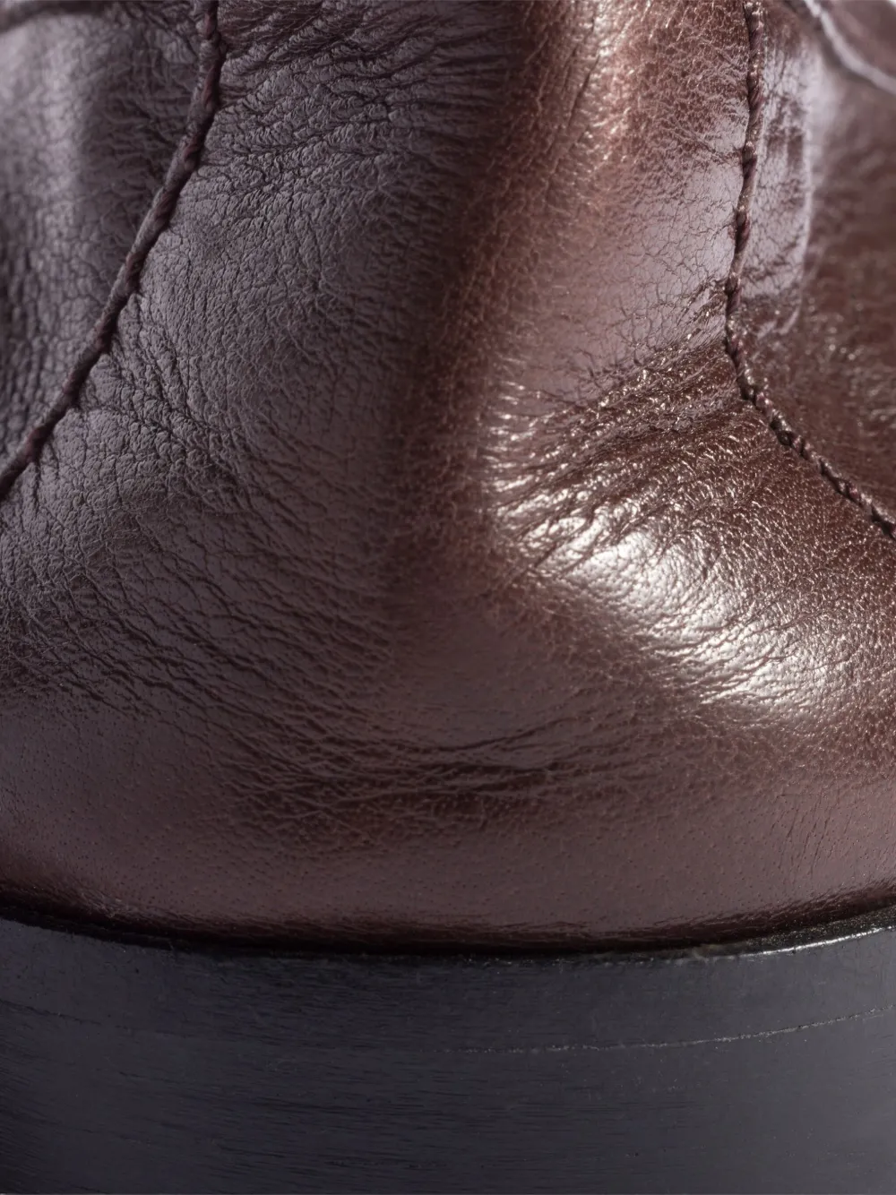 Miu Leren loafers met reliëf Bruin