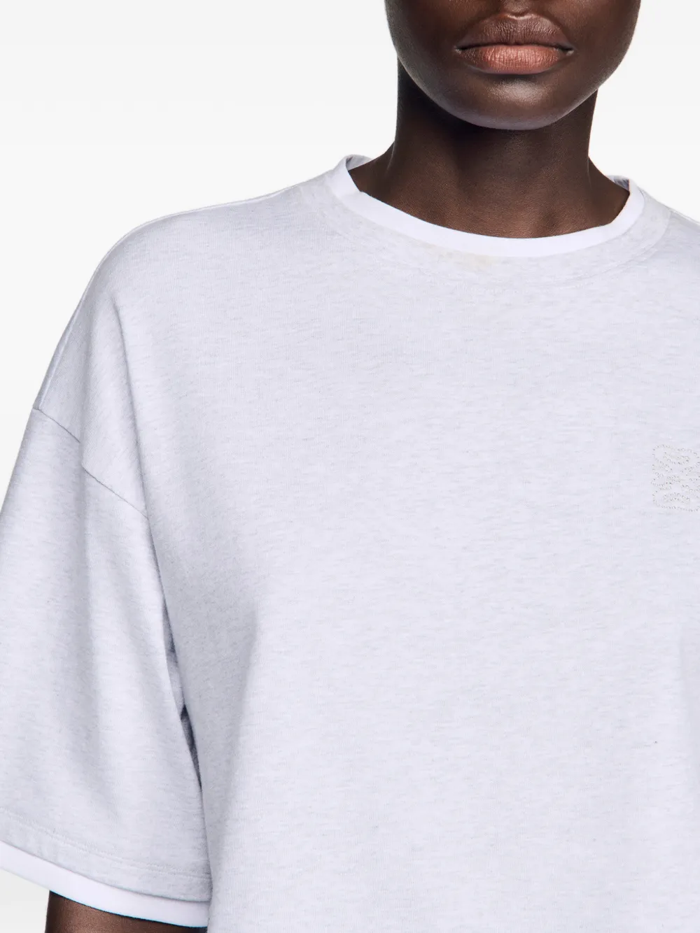 SANDRO T-shirt met geborduurd logo Grijs