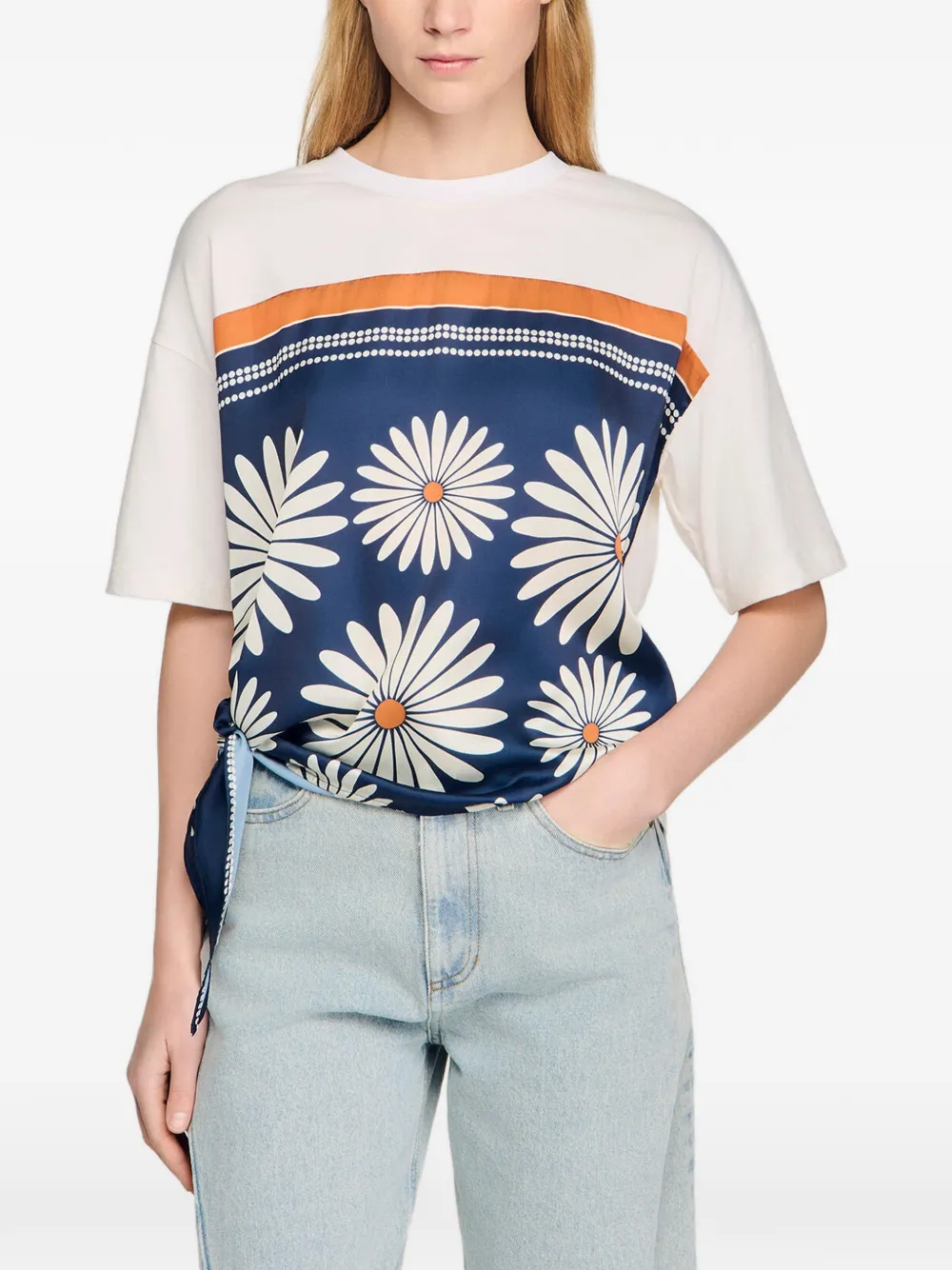 SANDRO Top met bloemdetail en vlak Beige
