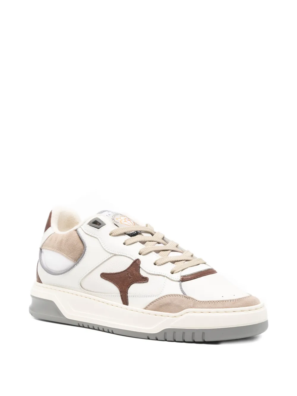 Ama Brand Sneakers met sterdetail Wit