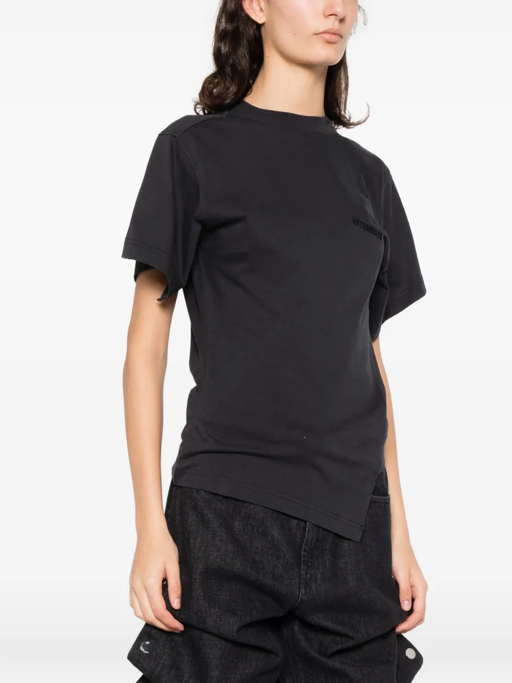 VETEMENTS Asymmetrisch T-shirt Zwart