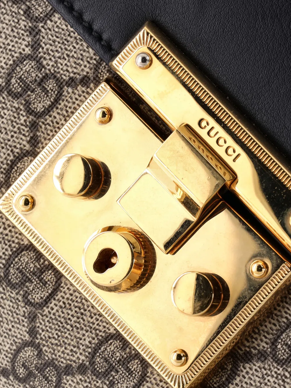 Pre-owned Gucci Padlock Gg Canvas And Leather Large Clutch Bag In Neutral