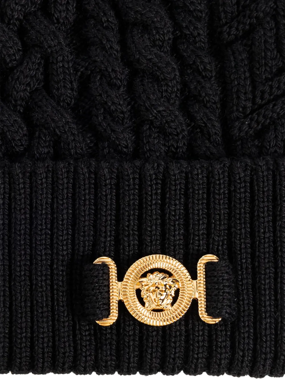 Versace Kabelgebreide muts met Medusa patroon Zwart
